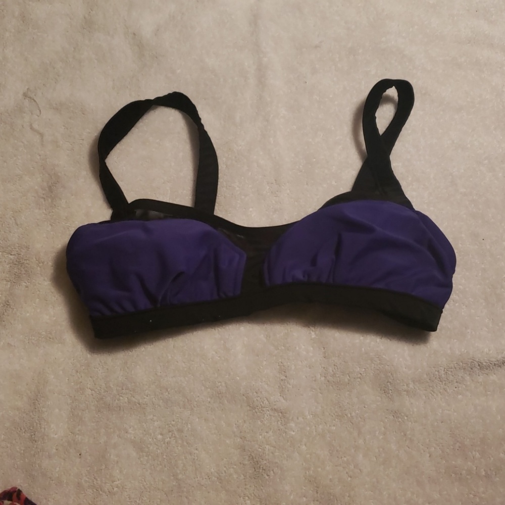 Bikini top.